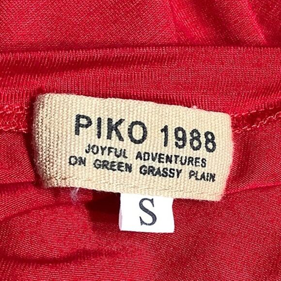 PIKO 1988 Bright Red Bamboo Blend Top Small – Minimalist, Relaxed, Versatile - Picture 4 of 7